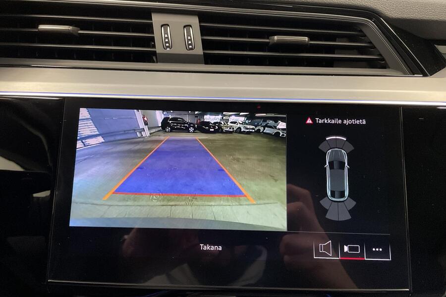 Audi Q8 e-tron vaihtoauto