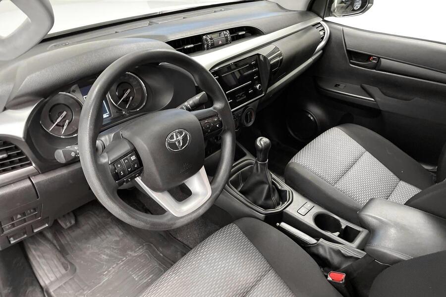 Toyota Hilux vaihtoauto