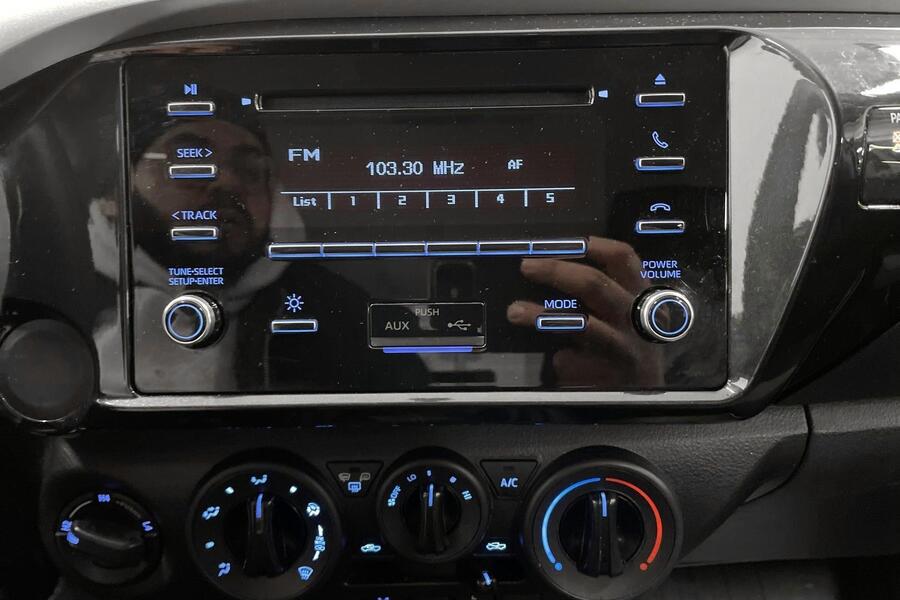 Toyota Hilux vaihtoauto