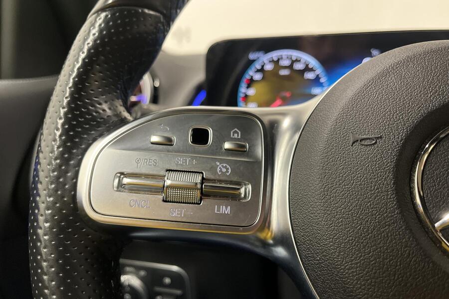 Mercedes-Benz EQB vaihtoauto