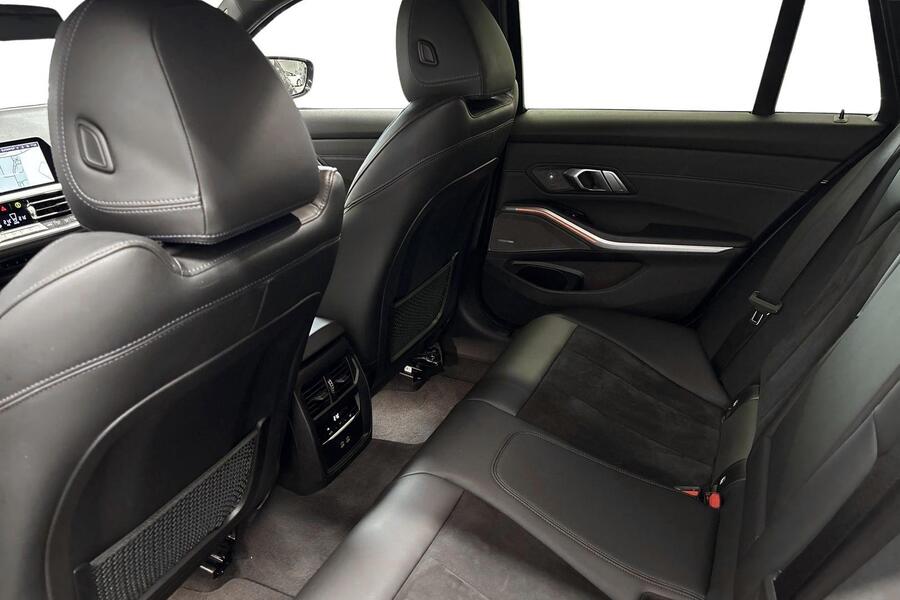 BMW 330 vaihtoauto