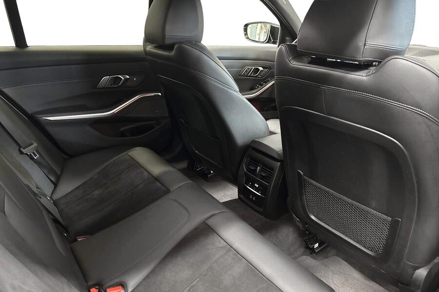BMW 330 vaihtoauto