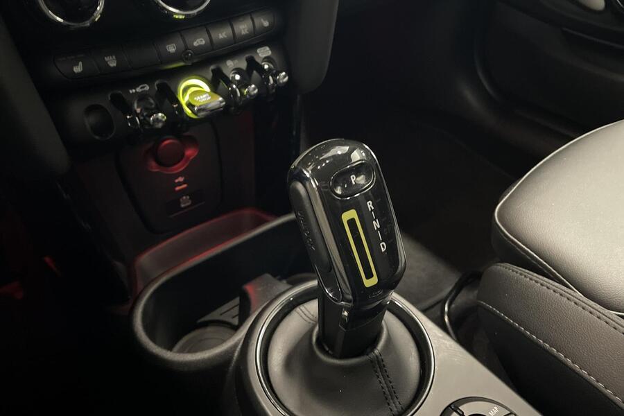 Mini Hatchback vaihtoauto