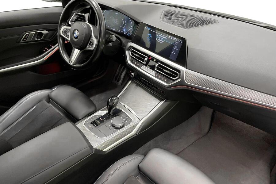 BMW 330 vaihtoauto