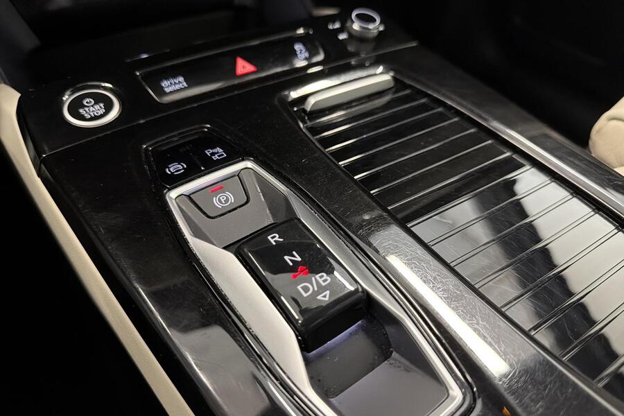 Audi Q6 e-tron vaihtoauto