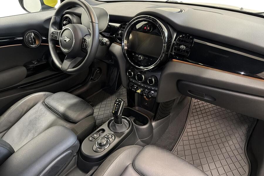 Mini Hatchback vaihtoauto