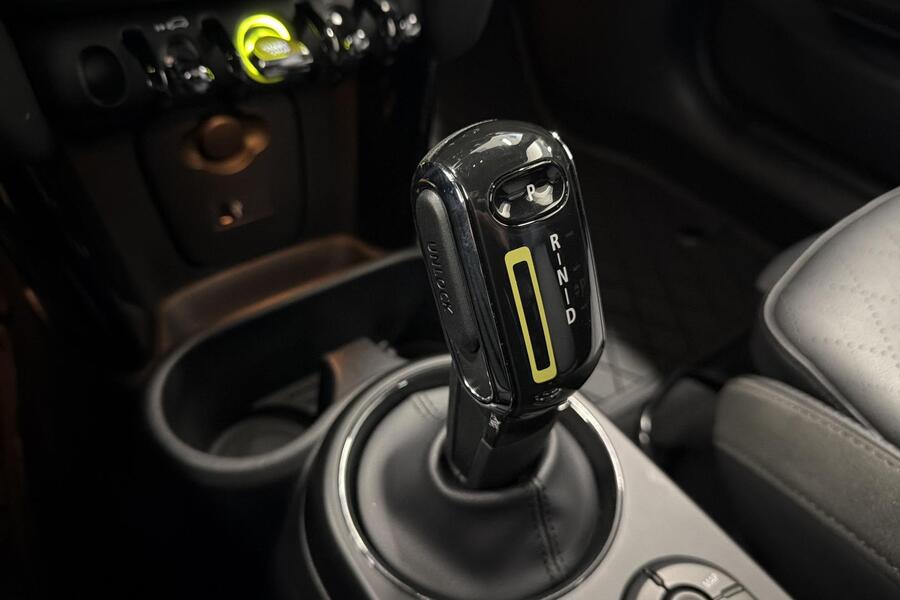 Mini Hatchback vaihtoauto