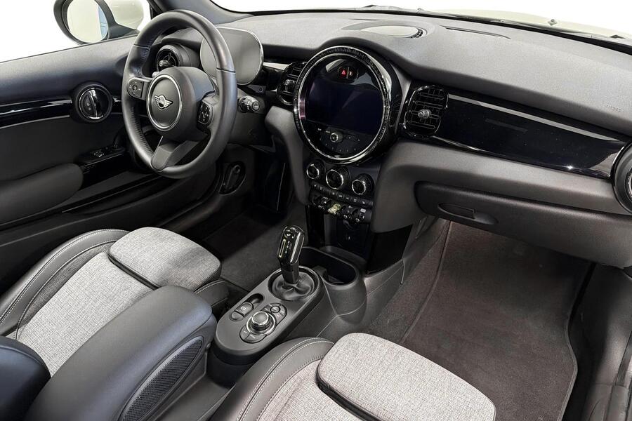 Mini Hatchback vaihtoauto