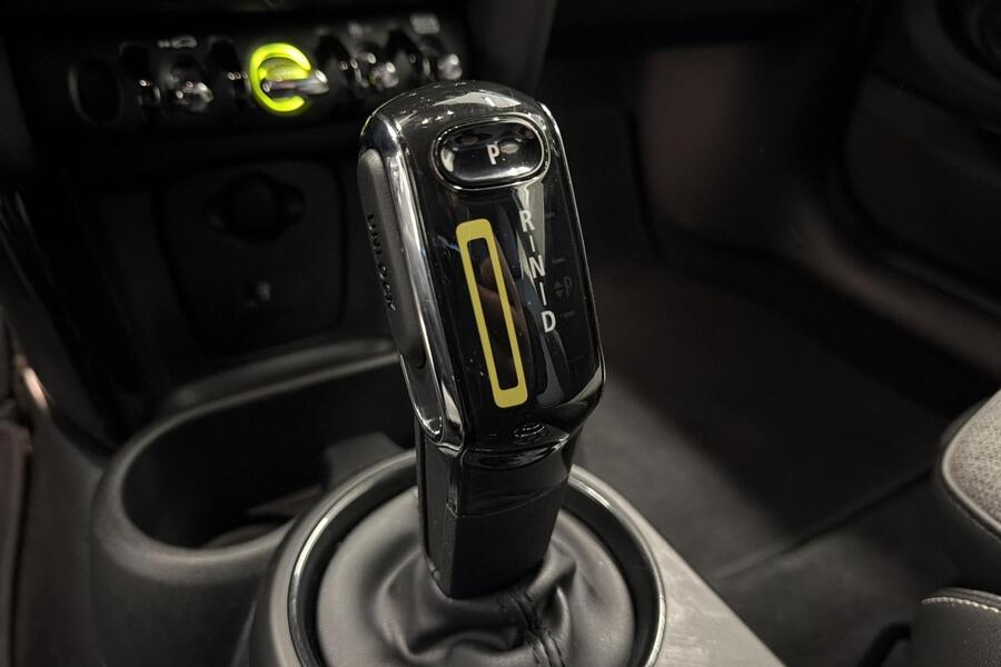 Mini Hatchback vaihtoauto