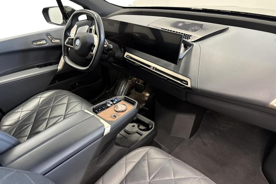 BMW iX vaihtoauto