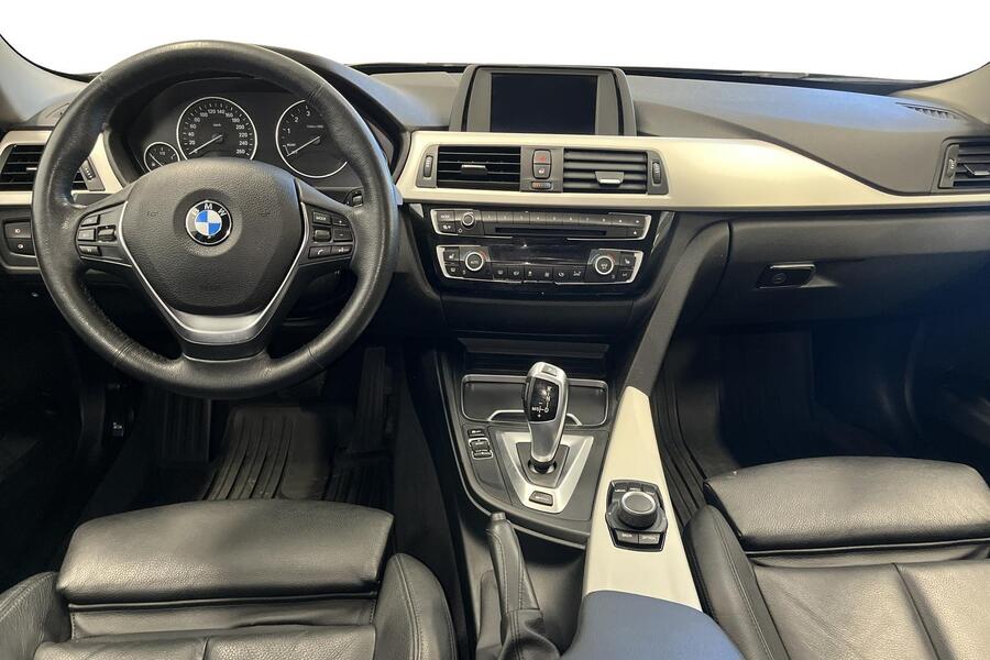 BMW 330 vaihtoauto