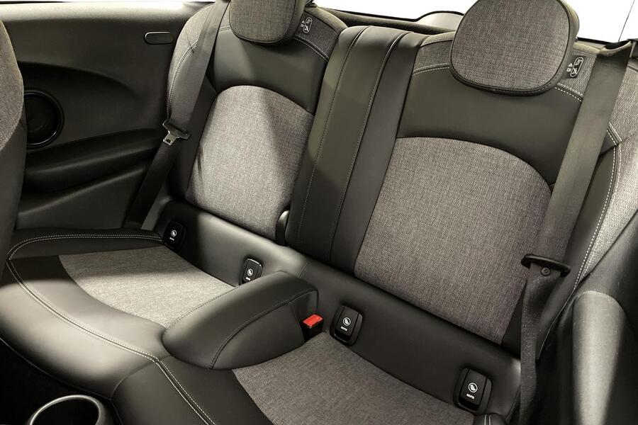 Mini Hatchback vaihtoauto