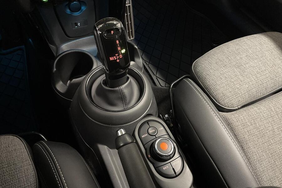 Mini Hatchback vaihtoauto