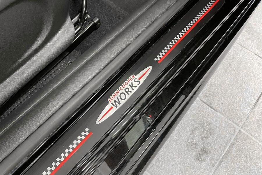 Mini John Cooper Works vaihtoauto