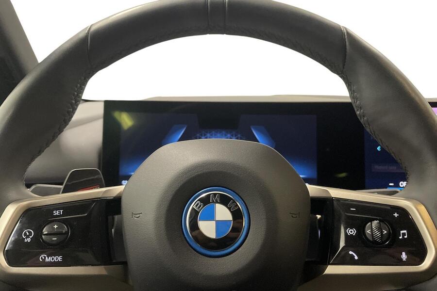 BMW i5 vaihtoauto