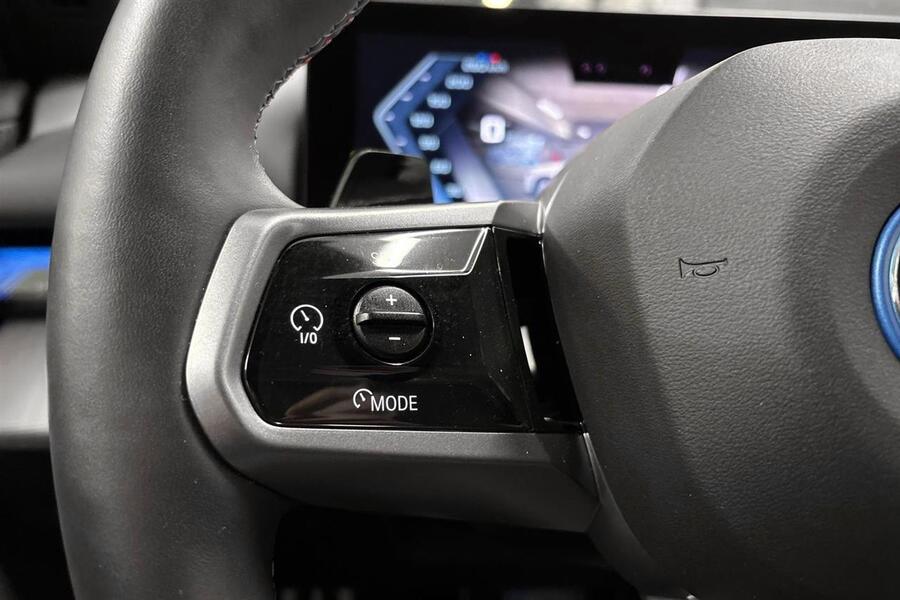 BMW i5 M60 vaihtoauto