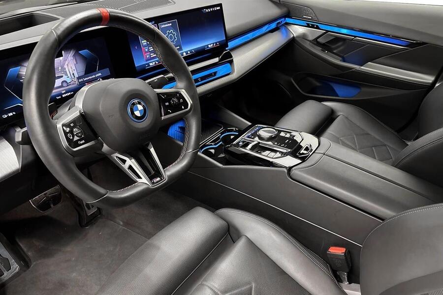 BMW i5 M60 vaihtoauto