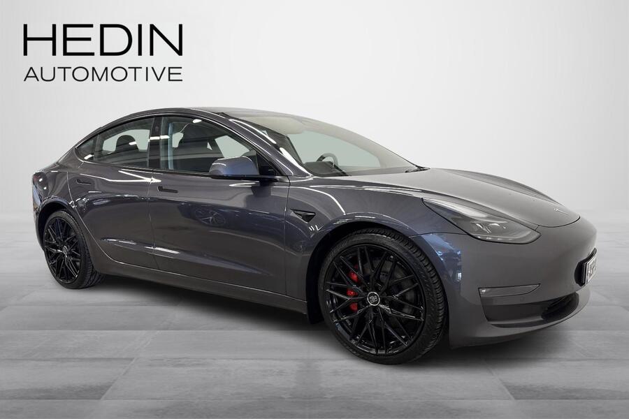 Tesla Model 3 vaihtoauto