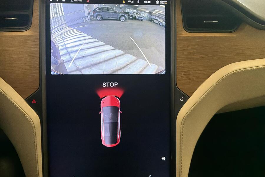 Tesla Model X vaihtoauto