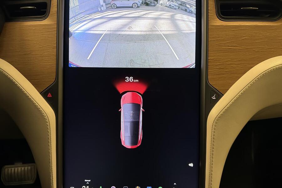 Tesla Model X vaihtoauto