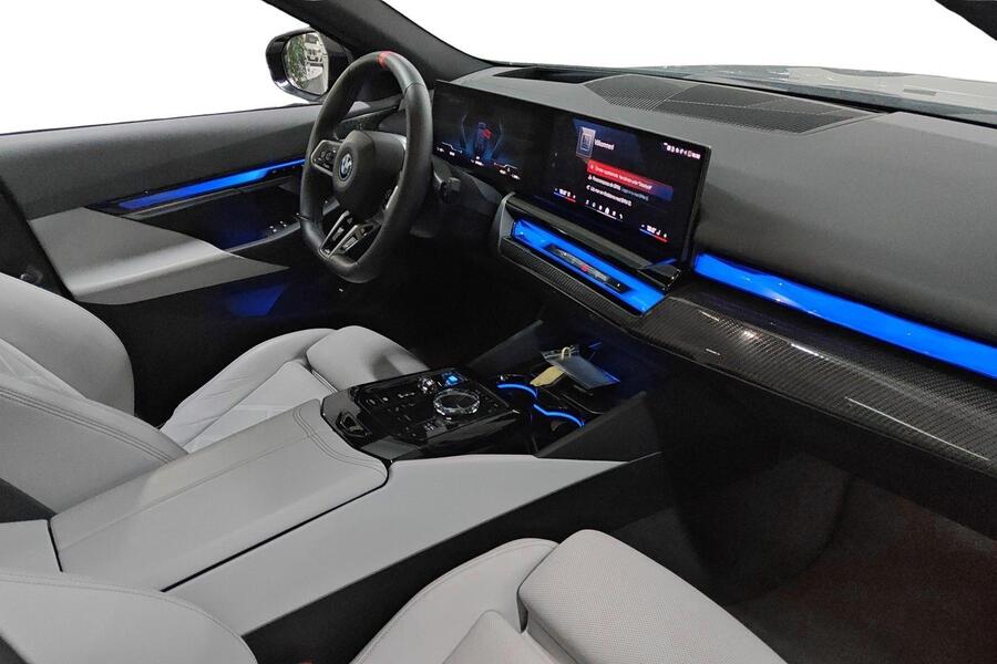 BMW i5 M60 vaihtoauto