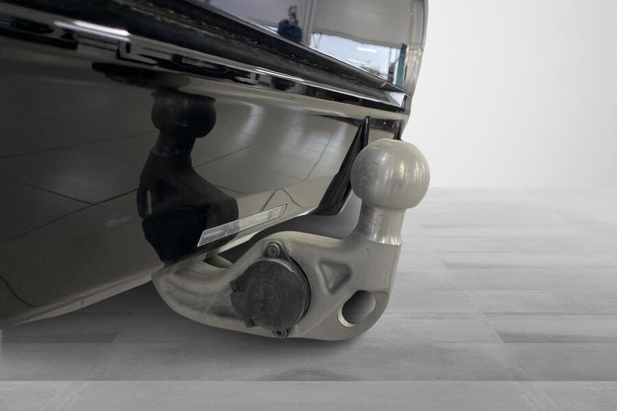 BMW i5 M60 vaihtoauto