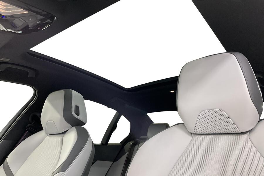 BMW i5 M60 vaihtoauto