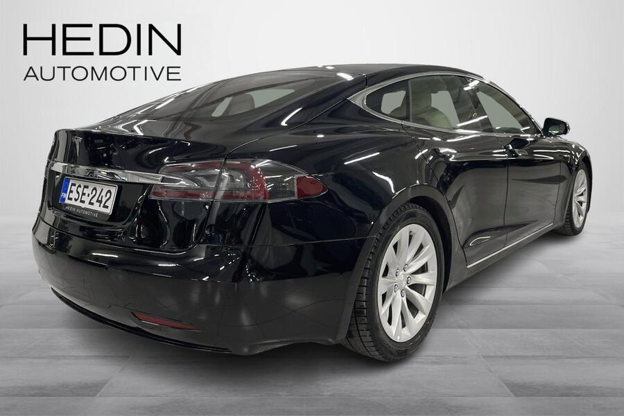 Tesla Model S vaihtoauto