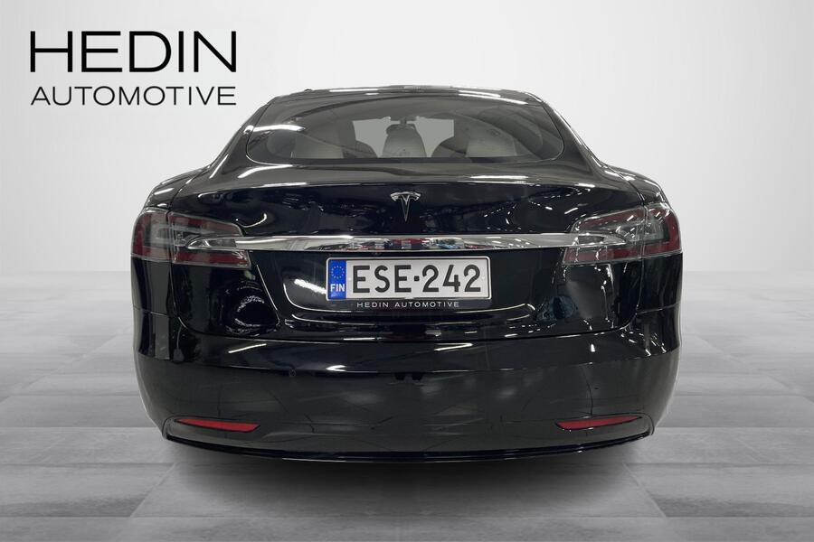 Tesla Model S vaihtoauto