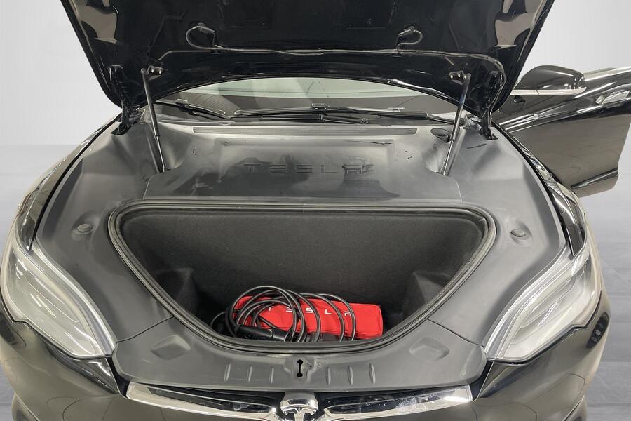 Tesla Model S vaihtoauto