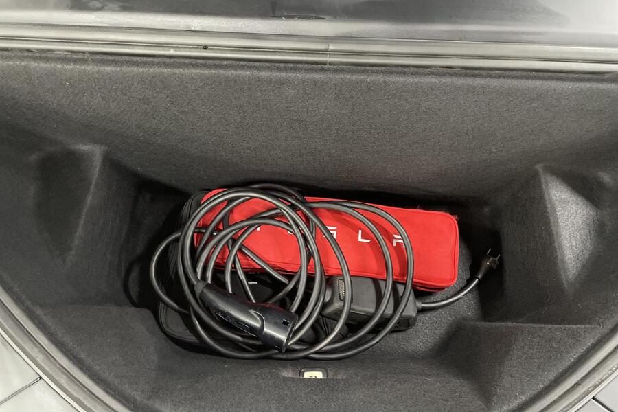 Tesla Model S vaihtoauto