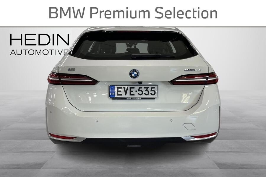 BMW i5 vaihtoauto
