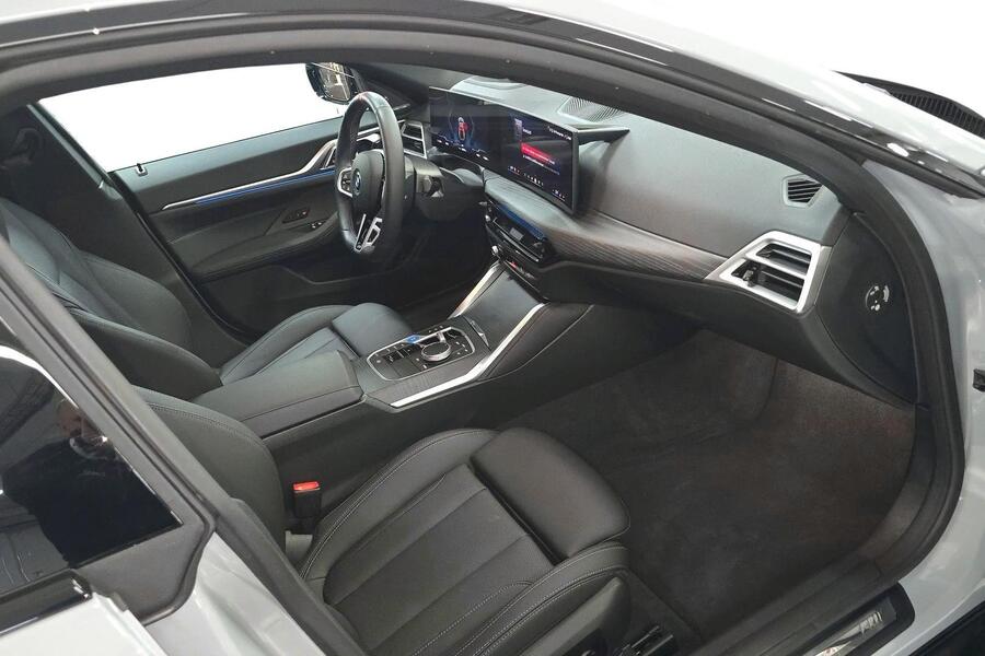 BMW i4 M50 vaihtoauto