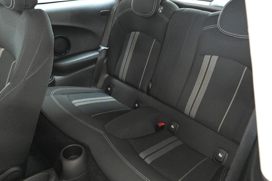 Mini Hatchback vaihtoauto