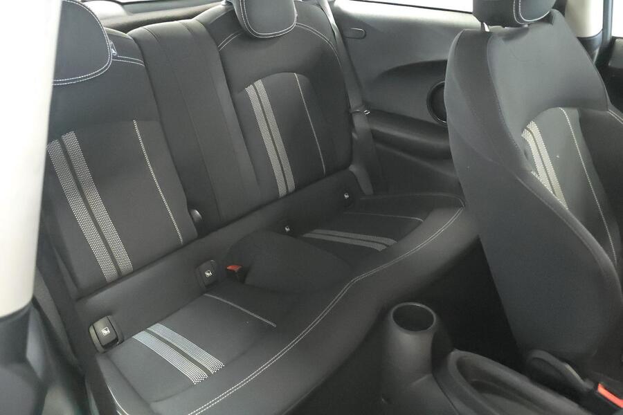 Mini Hatchback vaihtoauto