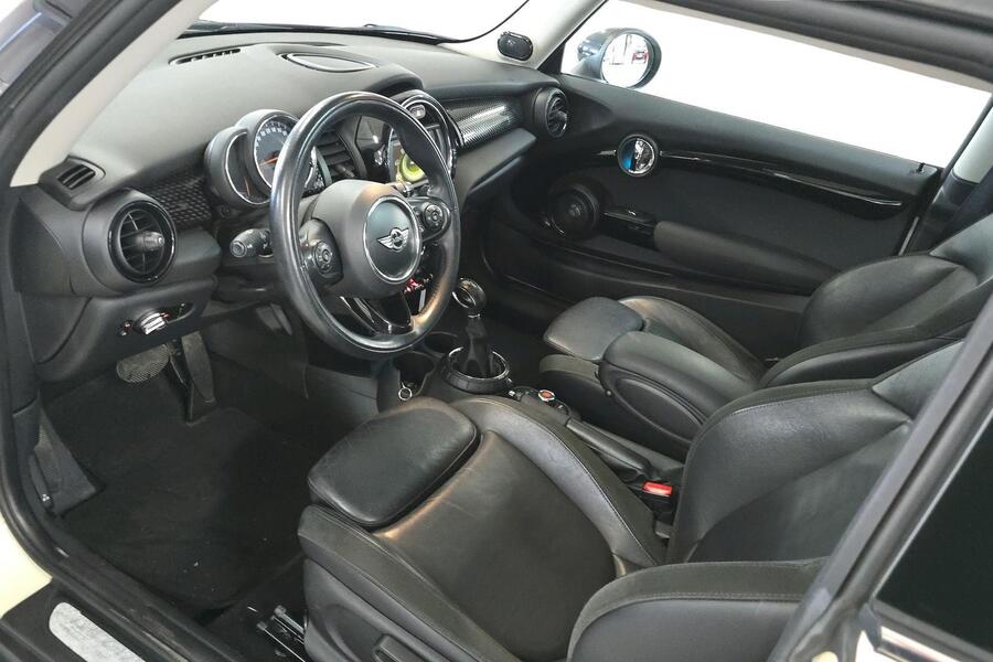 Mini Hatchback vaihtoauto