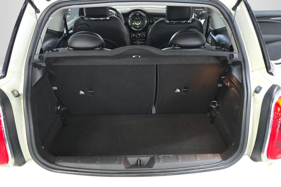 Mini Hatchback vaihtoauto