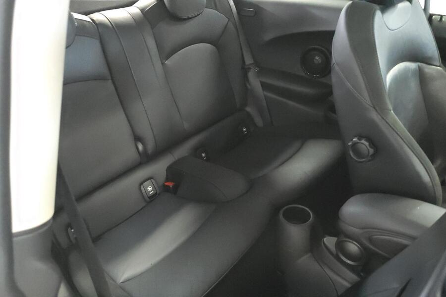 Mini Hatchback vaihtoauto