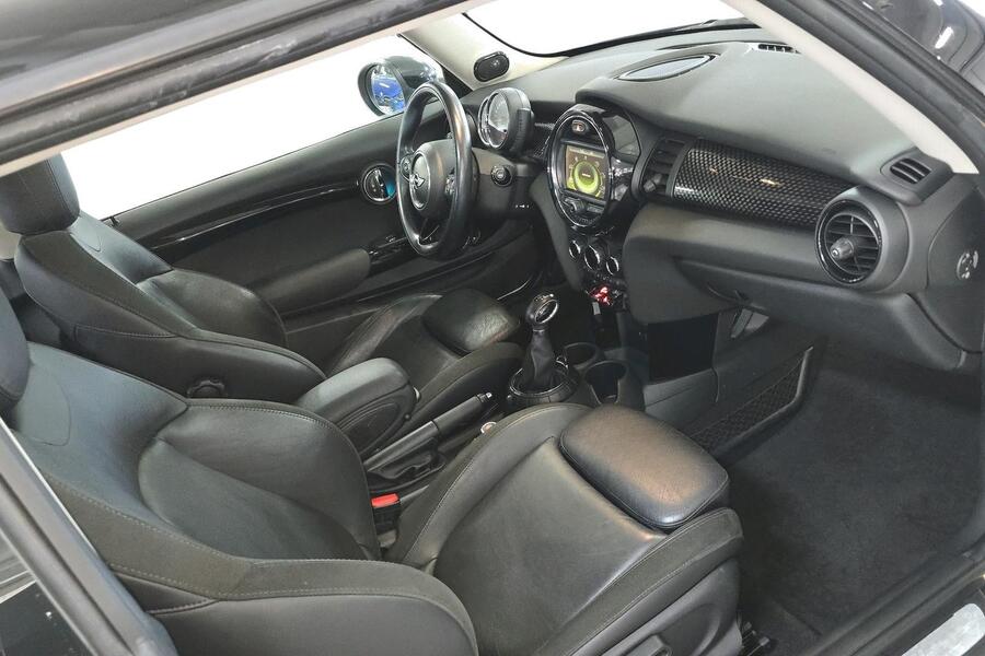 Mini Hatchback vaihtoauto