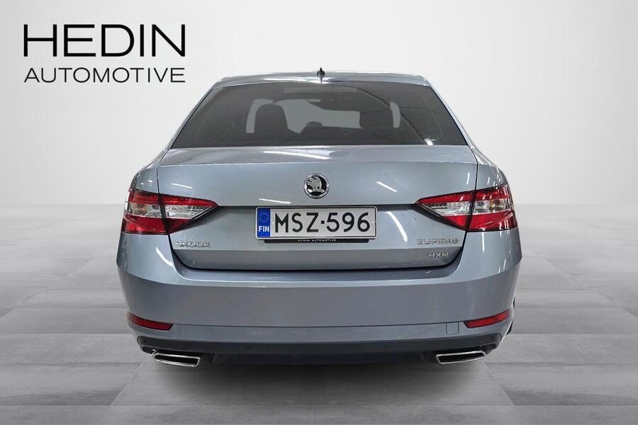 Skoda Superb vaihtoauto
