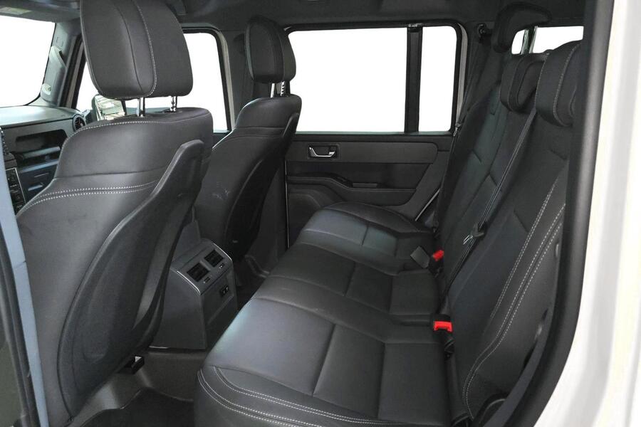 Ineos Grenadier vaihtoauto