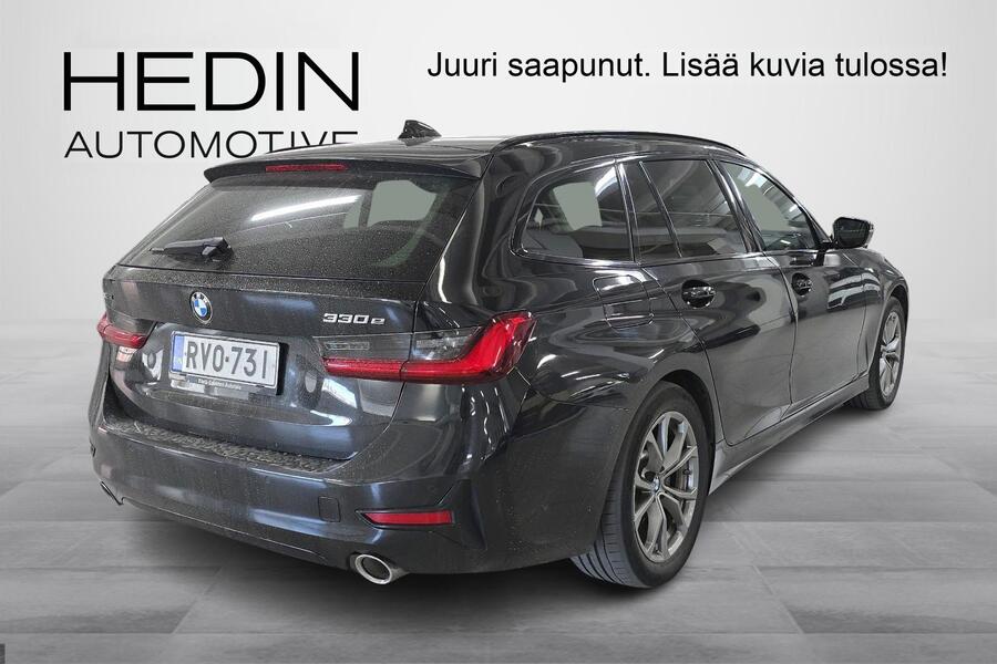 BMW 330 vaihtoauto