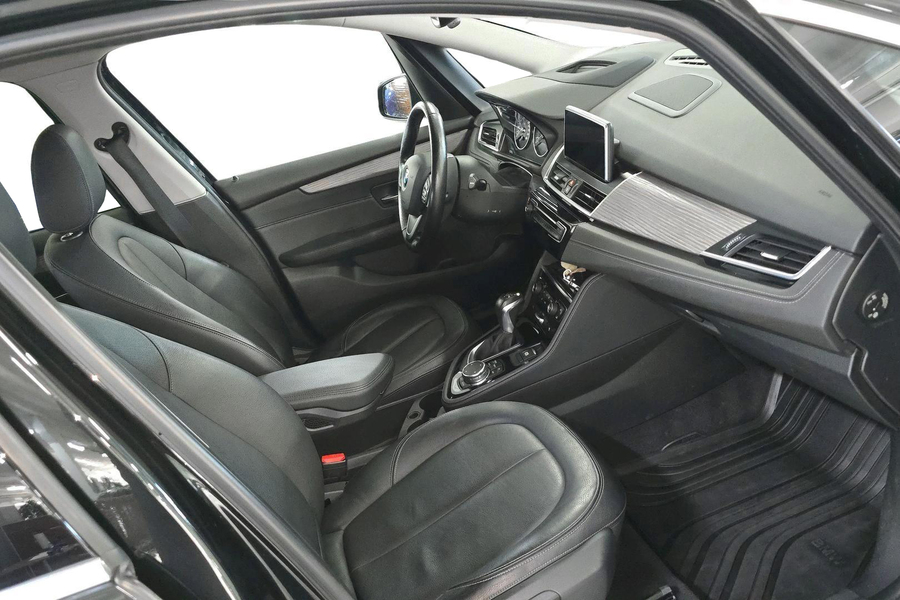 BMW 220 vaihtoauto