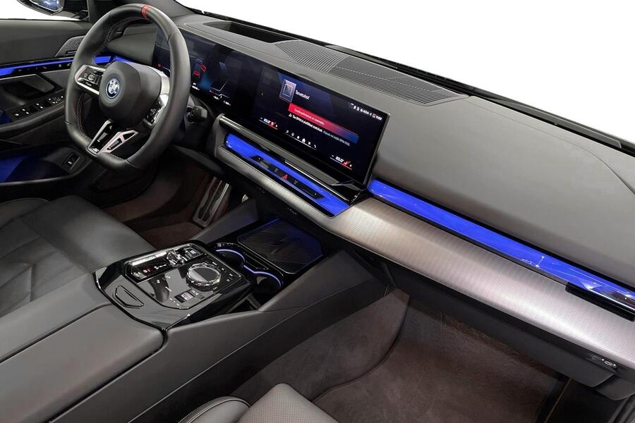 BMW i5 M60 vaihtoauto