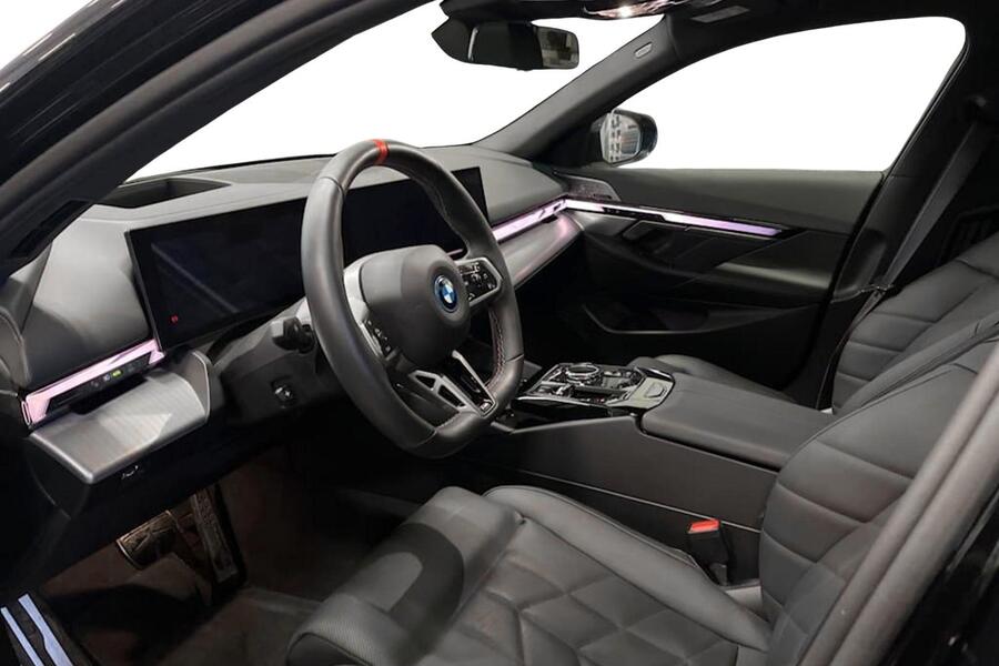 BMW i5 M60 vaihtoauto