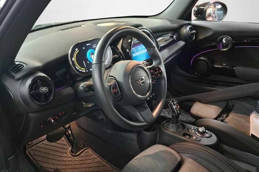 Mini Hatchback vaihtoauto