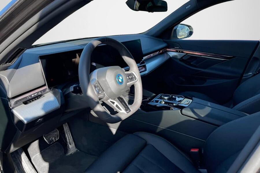 BMW i5 vaihtoauto