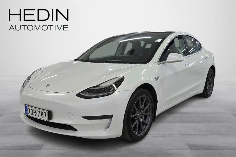 Tesla Model 3 vaihtoauto