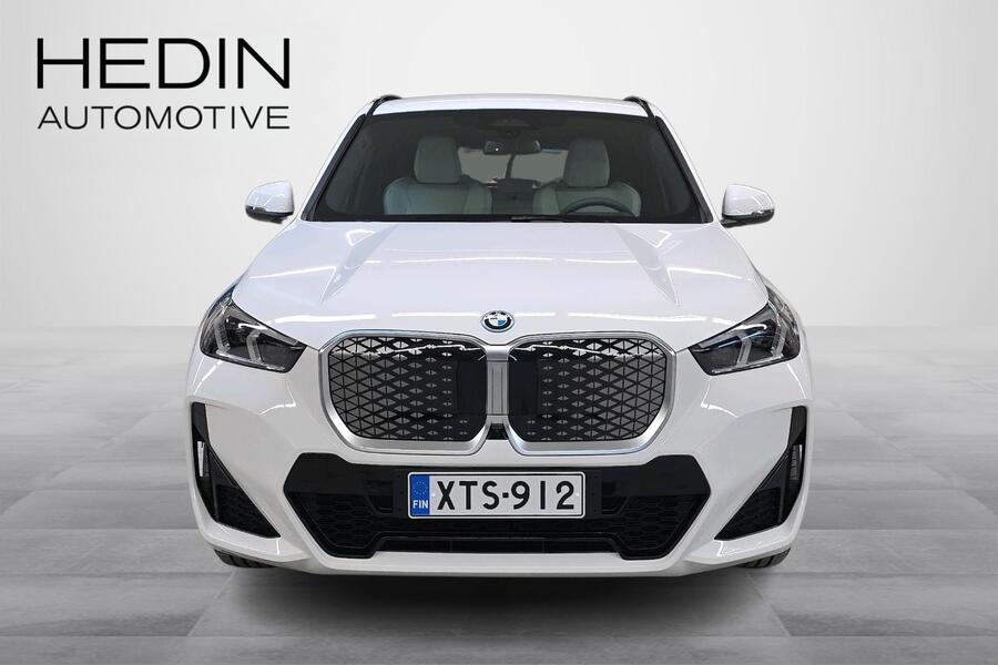 BMW iX1 vaihtoauto