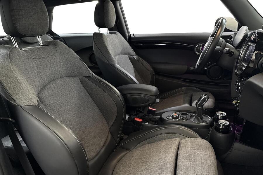 Mini Hatchback vaihtoauto